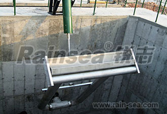 UPS型旋轉(zhuǎn)式潷水器